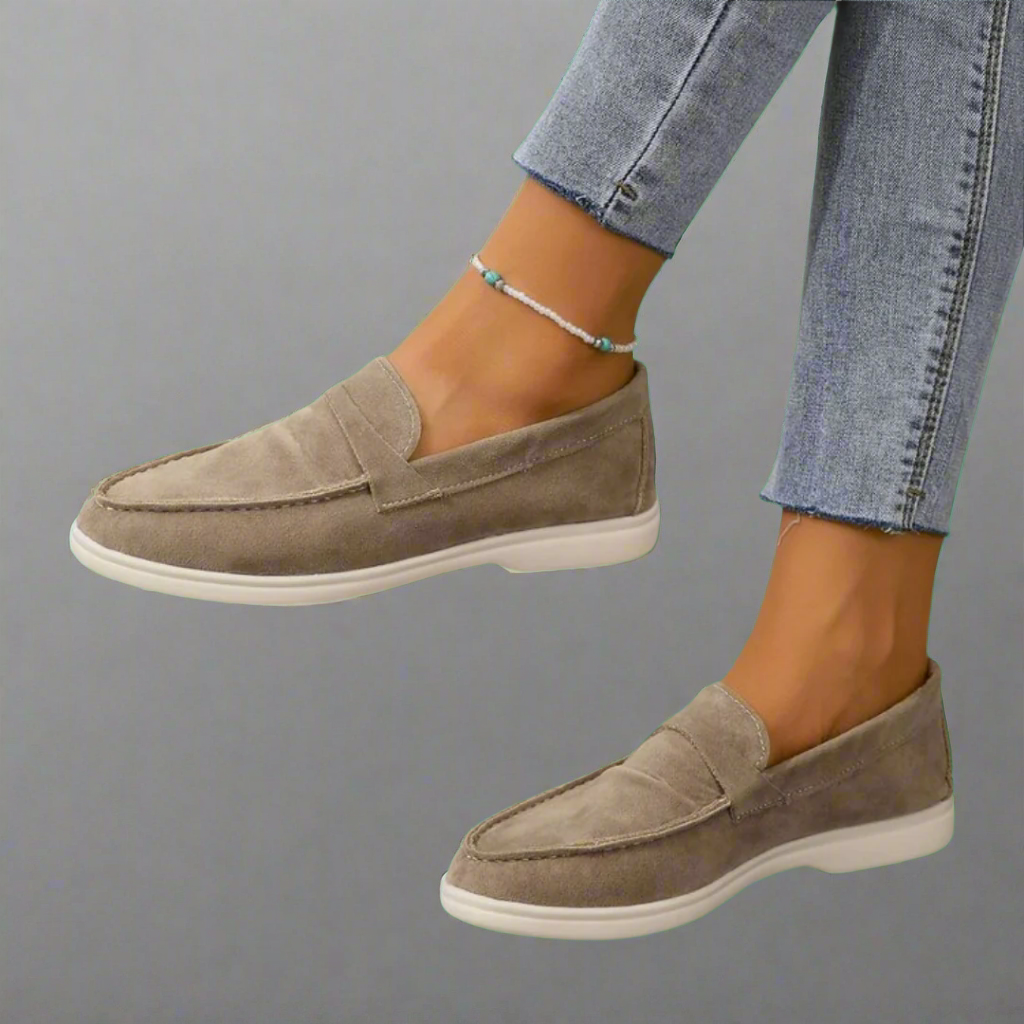 Camel / 11 US | 42 EU