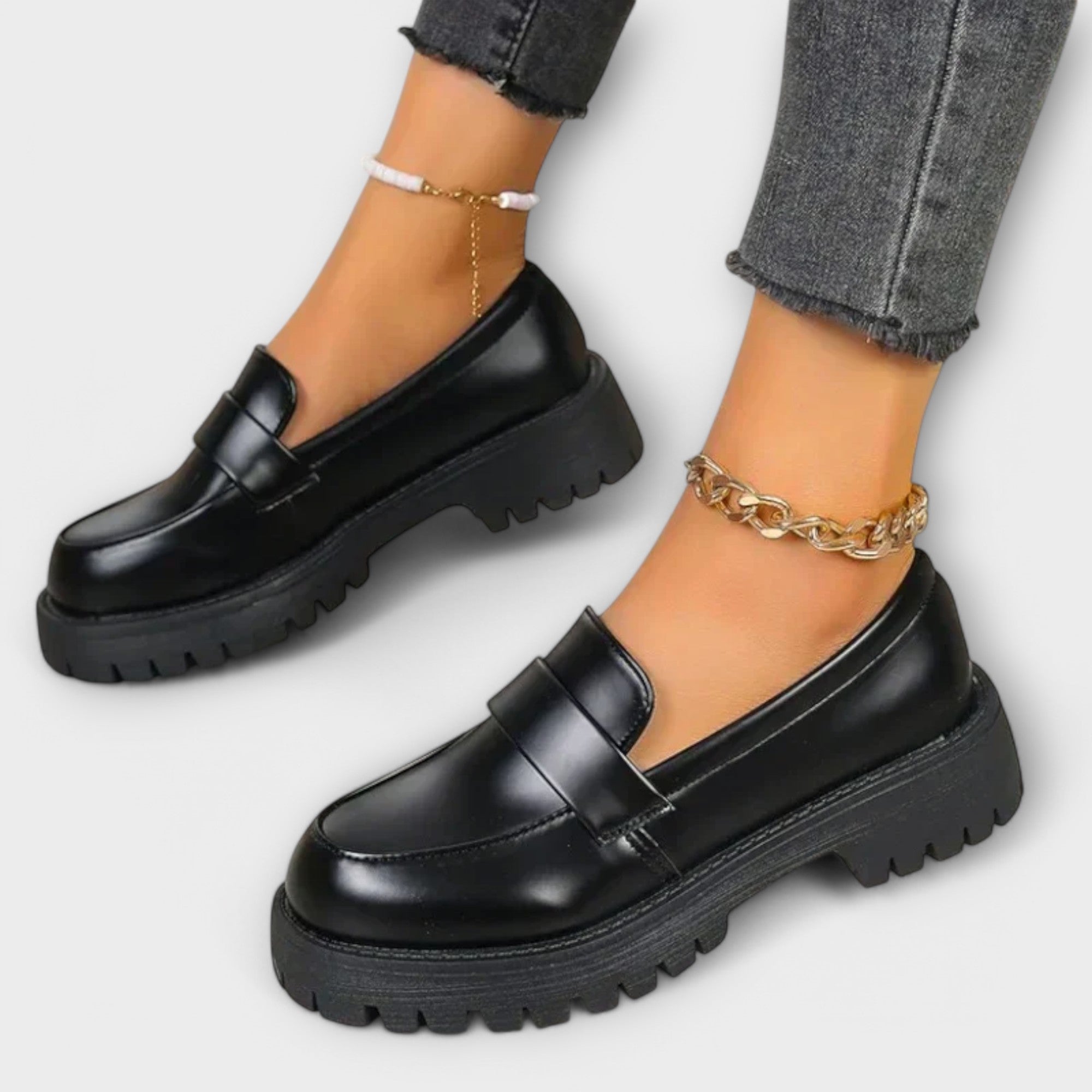 Black / 11